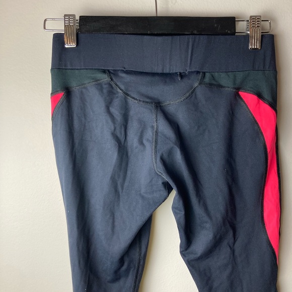 Under Armour - Picture 2 of 7